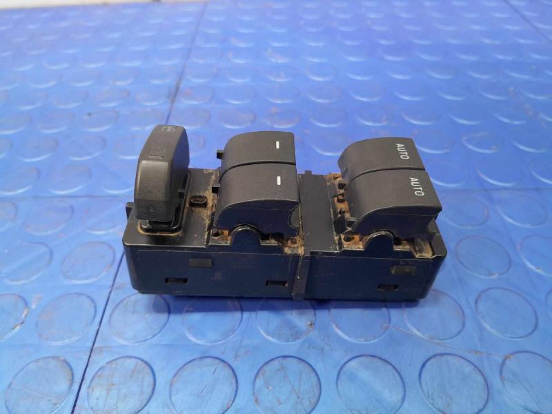 2013 Ford F-150 Door Switch Front