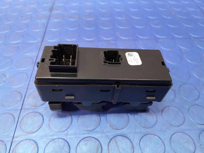 2013 Ford F-150 Door Switch Front