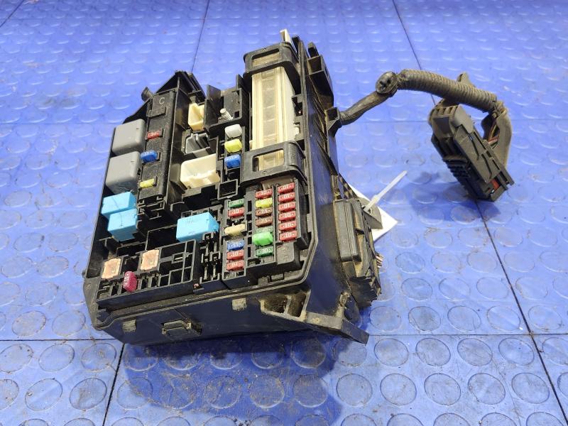 2011 Toyota Corolla Engine Fuse Box