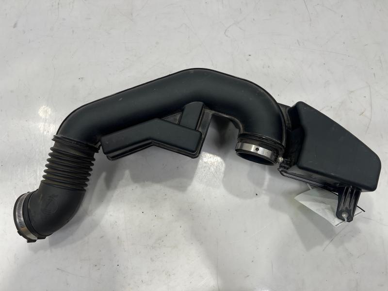 2017 - 2023 Subaru Impreza 2.0L Engine Air Inlet Assembly OEM 14456AA50A