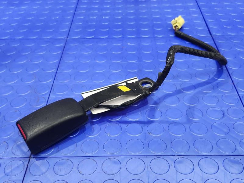 2012 Subaru Legacy Front Seat Belt