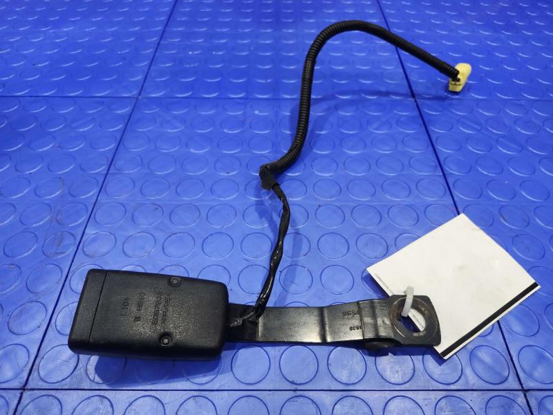 2012 Subaru Legacy Front Seat Belt