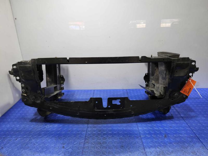 2003 BMW Z4 Radiator Support