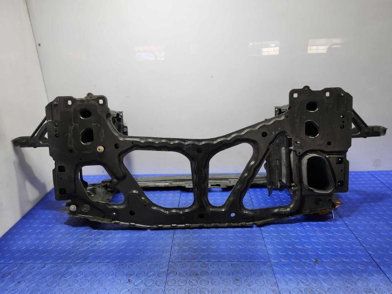 2003 BMW Z4 Radiator Support