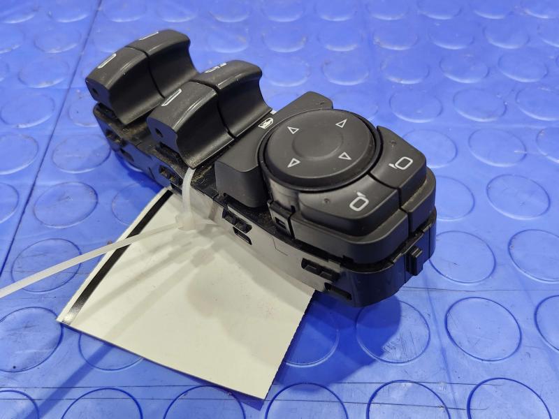 2018 Chevrolet Equinox Door Switch Front