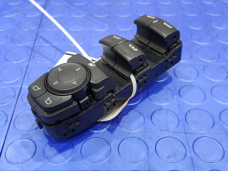 2018 Chevrolet Equinox Door Switch Front