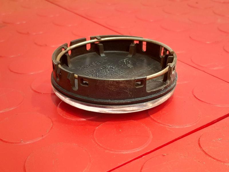 2012 Volvo XC60 Center Cap
