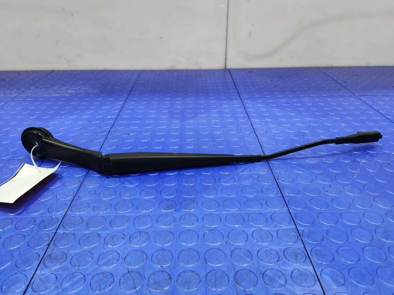 2017 Ford Focus Wiper Arm