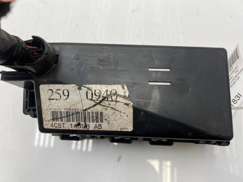 2004 2005 Lincoln Aviator Engine Bay Fuse Box Assembly OEM 5C5Z14398BA