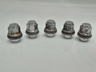 2018 Toyota Prius Lug Nuts
