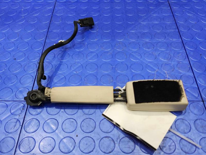 2016 Lincoln MKX Front Seat Belt
