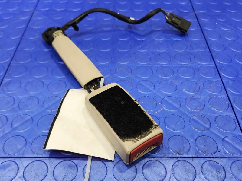 2016 Lincoln MKX Front Seat Belt