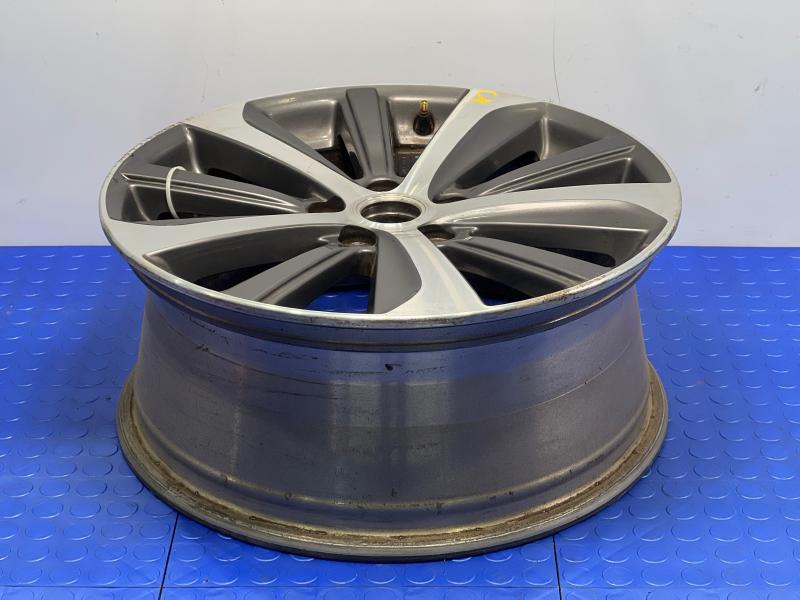 2017 Subaru Legacy Wheel