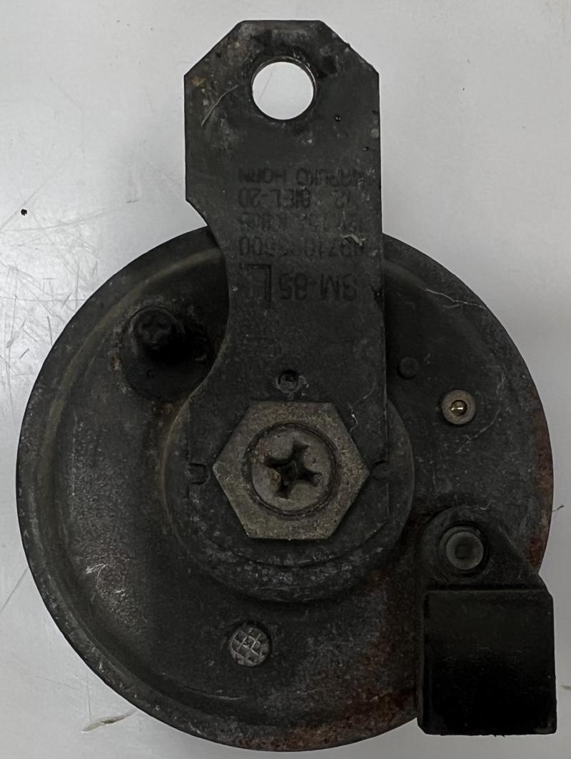 2001 Isuzu Trooper Horn