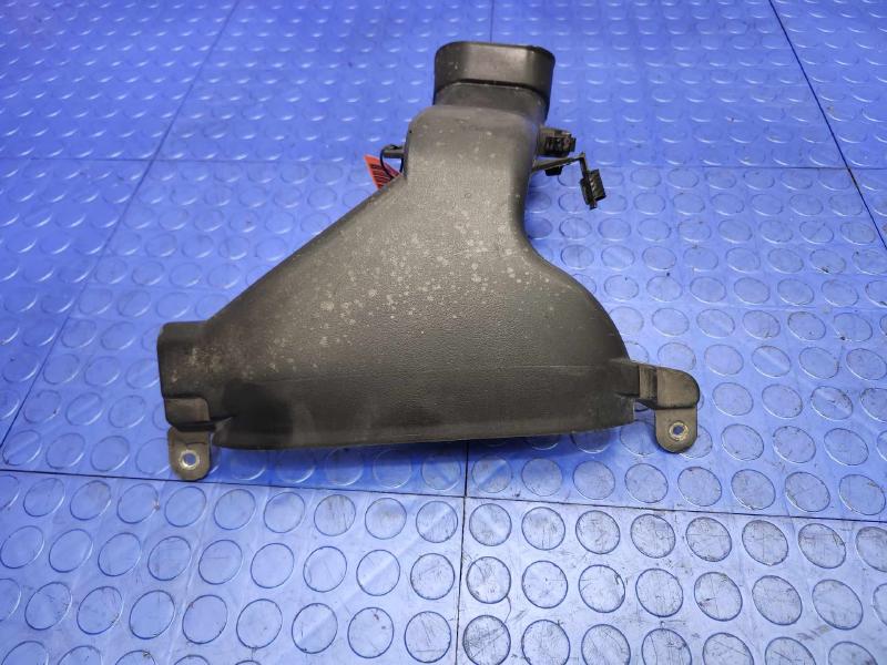 2008-2013 Toyota Highlander Engine Air Cleaner Inlet Duct OEM 17752-0P090