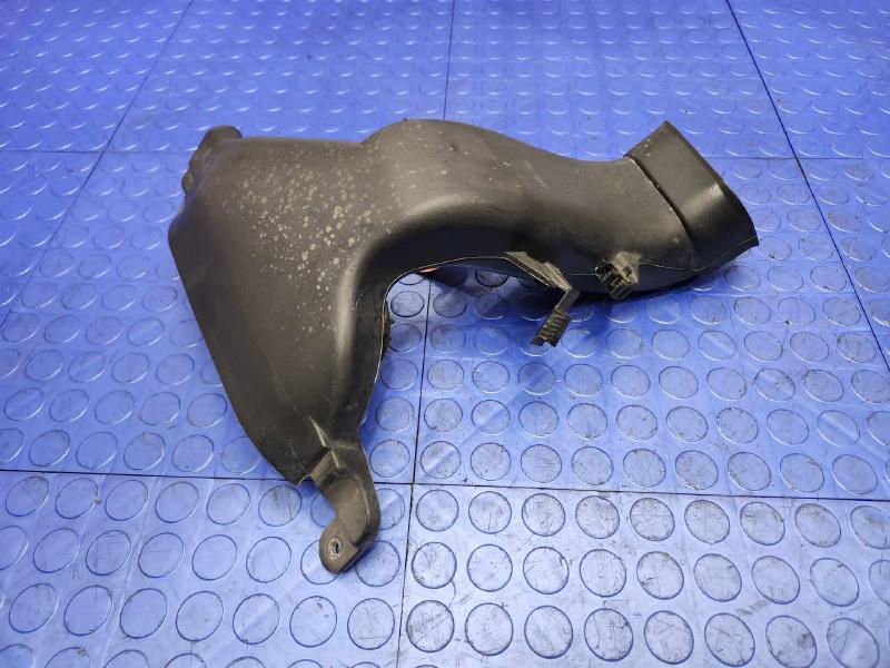 2008-2013 Toyota Highlander Engine Air Cleaner Inlet Duct OEM 17752-0P090