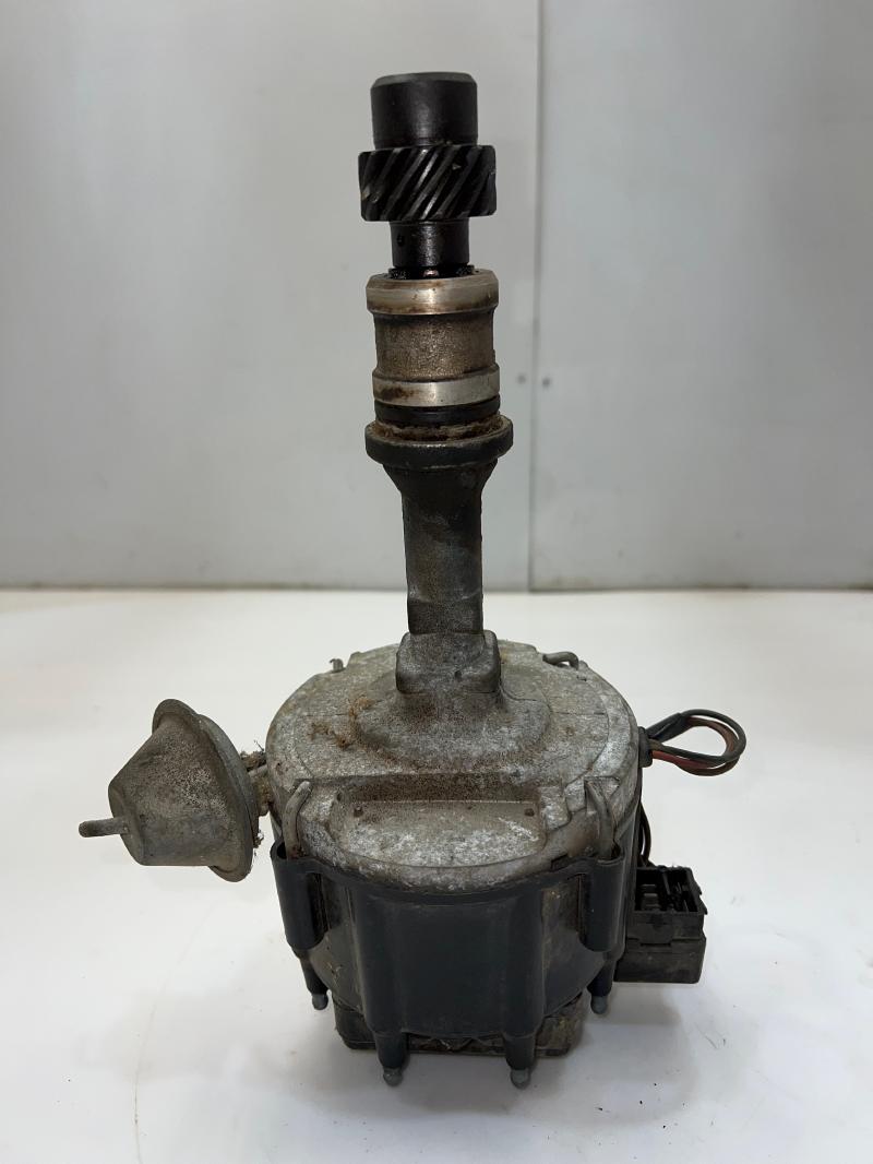1976 Oldsmobile Cutlass Distributor