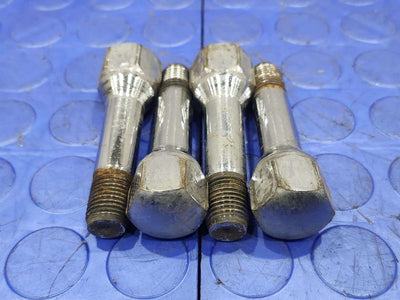 2011 Maserati Quattroporte Lug Nuts