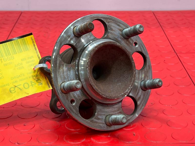 2020-2024 Kia Soul Rear Wheel Hub and Bearing Assembly Genuine OEM 52730K0000