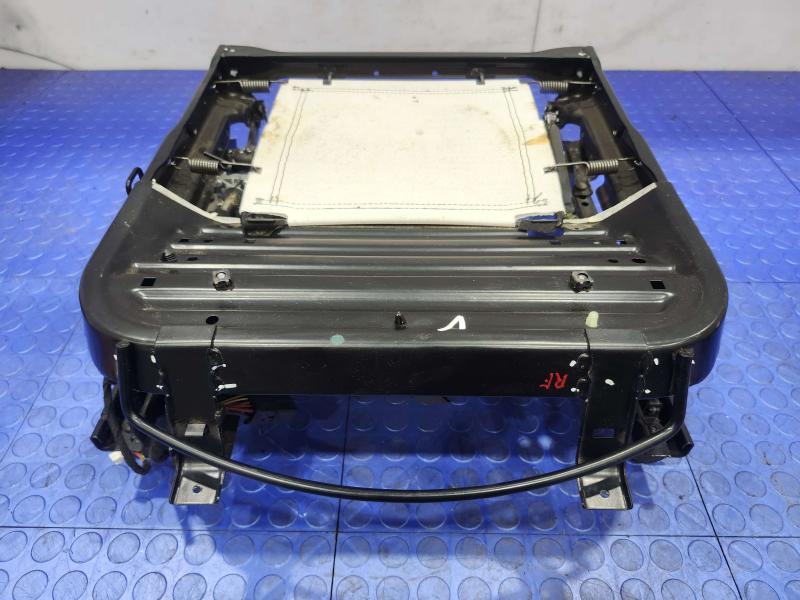 2011 Maserati Quattroporte Seat Track