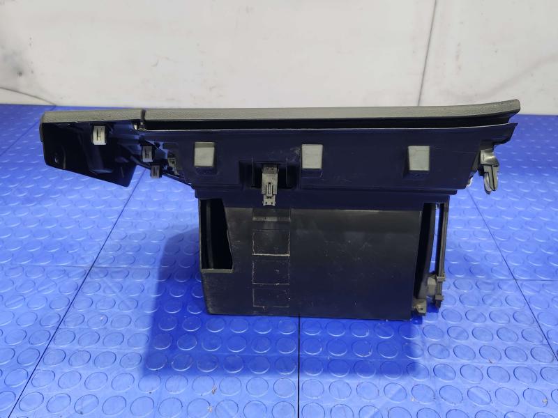 2020 Jeep Renegade Glove Box