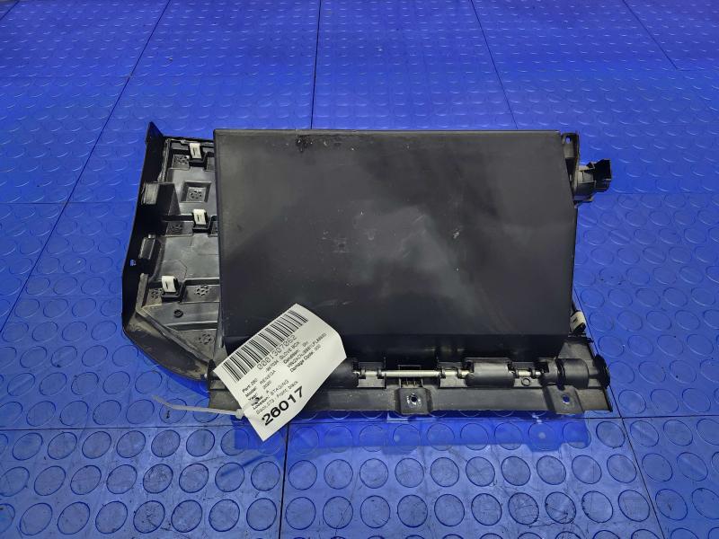2020 Jeep Renegade Glove Box
