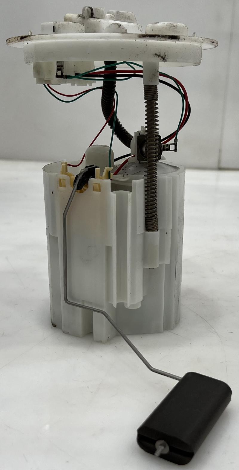 2012 - 2018 Ford Focus Fuel Pump Assembly w/o Flex Fuel OEM BV6Z9H307U