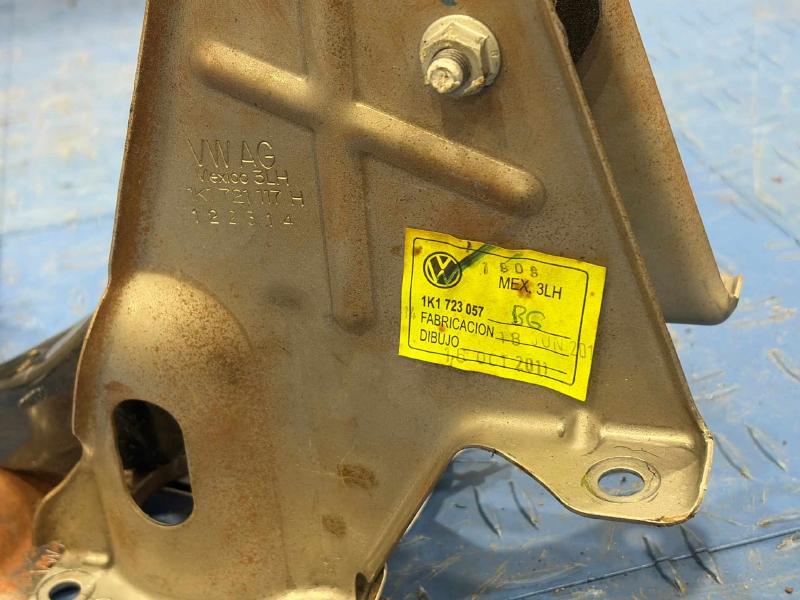 2015 Volkswagen Passat Brake Pedal