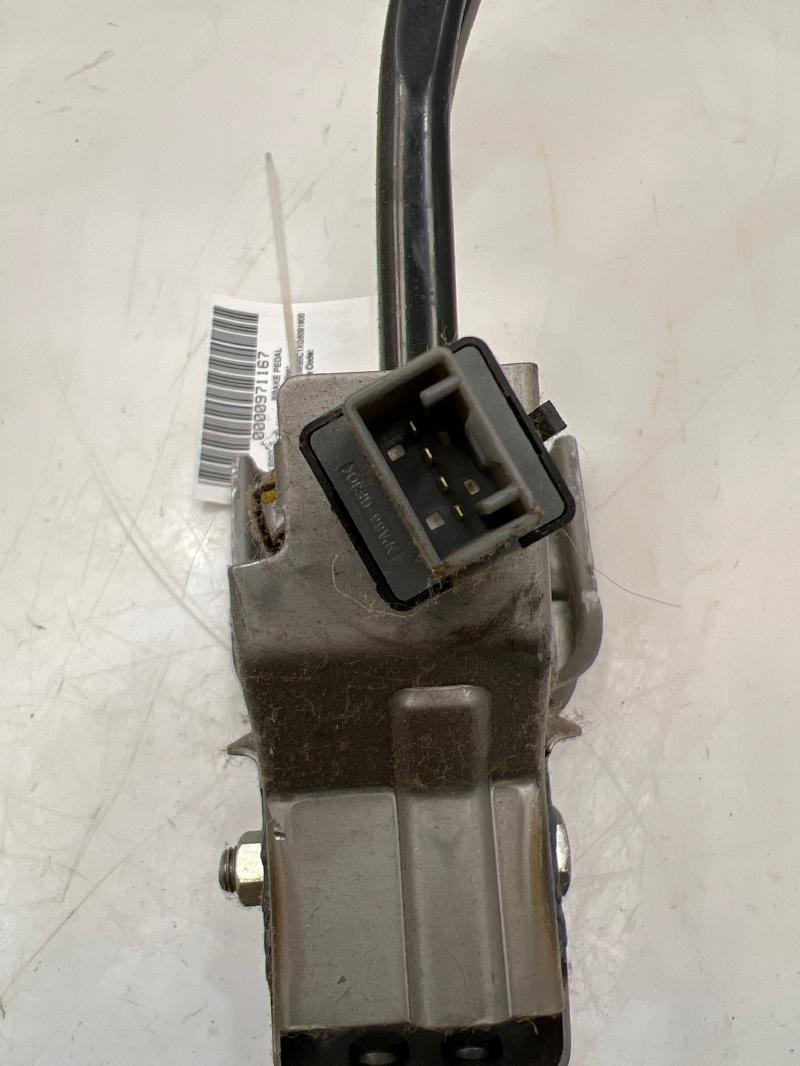 2015 - 2018 Kia Sedona Brake Pedal Assembly OEM 32800A9000