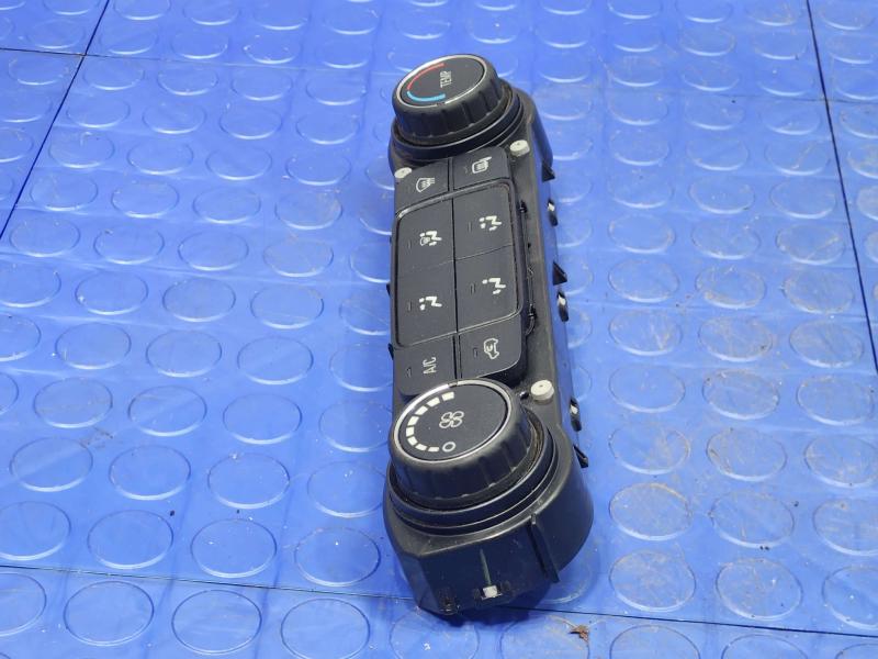 2016 Chevrolet Silverado 1500 Heater A/C Control
