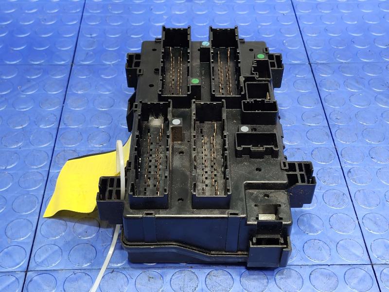 2015 Jeep Grand Cherokee Engine Fuse Box