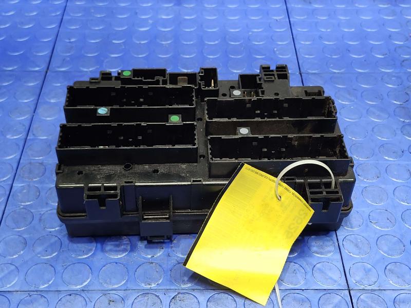 2015 Jeep Grand Cherokee Engine Fuse Box