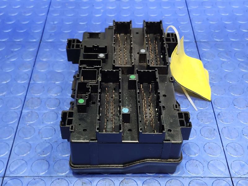 2015 Jeep Grand Cherokee Engine Fuse Box