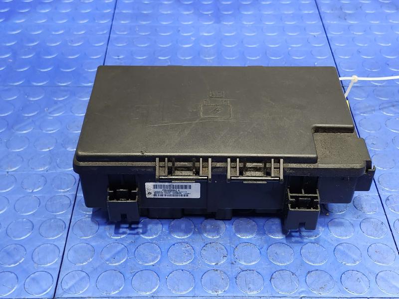 2015 Jeep Grand Cherokee Engine Fuse Box