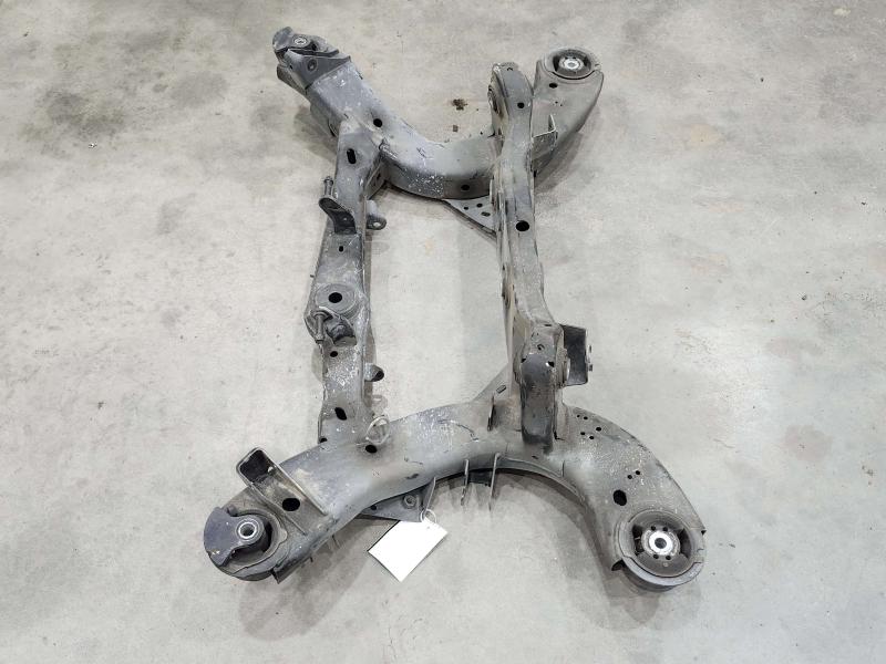 2013 Chrysler 300 Crossmember/Cradle/Undercarria