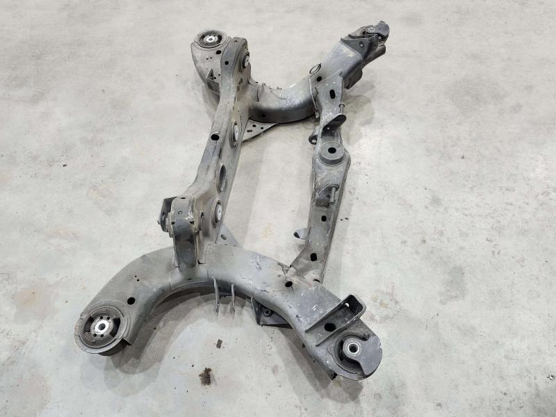 2013 Chrysler 300 Crossmember/Cradle/Undercarria