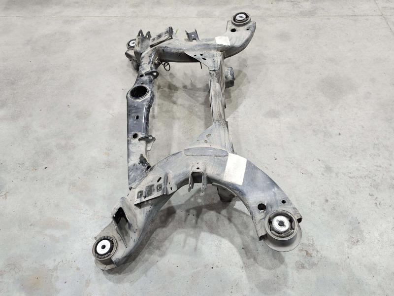 2013 Chrysler 300 Crossmember/Cradle/Undercarria