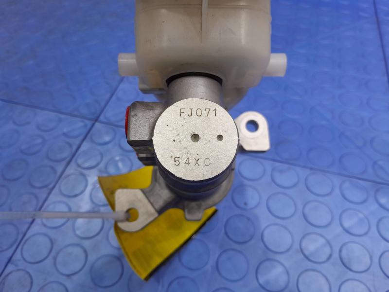 2015-2017 Subaru Outback Legacy 2.5L CVT Brake Master Cylinder Assembly OEM 26449FJ010