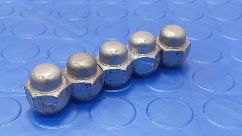 2015 Nissan Rogue Lug Nuts