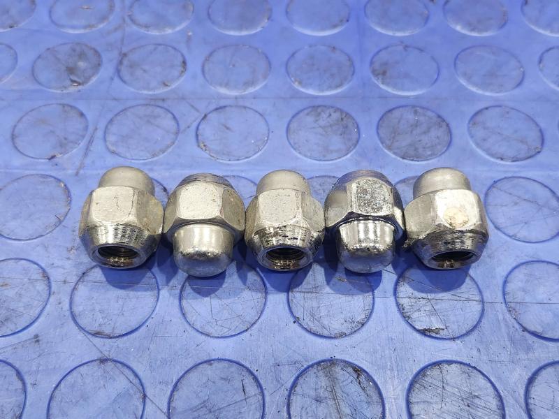 2022 Hyundai Sonata Lug Nuts
