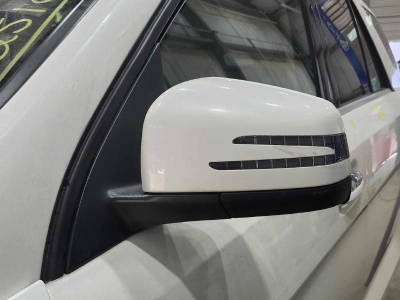2012 Mercedes ML-Class Door Mirror