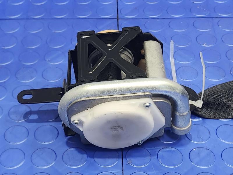 2013 Infiniti FX35 Front Seat Belt