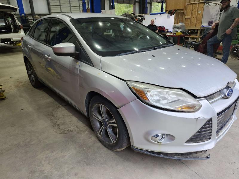 2012 Ford Focus Spindle Knuckle Front