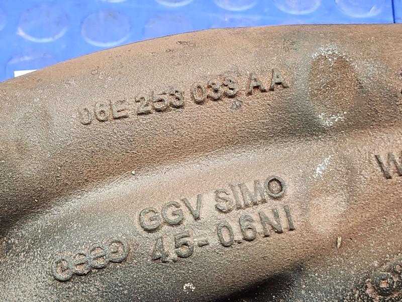 2018 Audi Q7 Exhaust Manifold