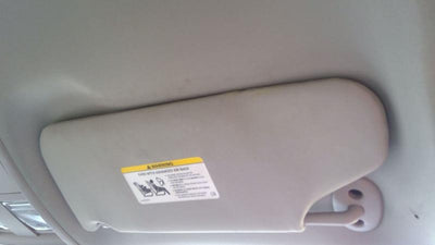 2006 Jeep Grand Cherokee Sun Visor