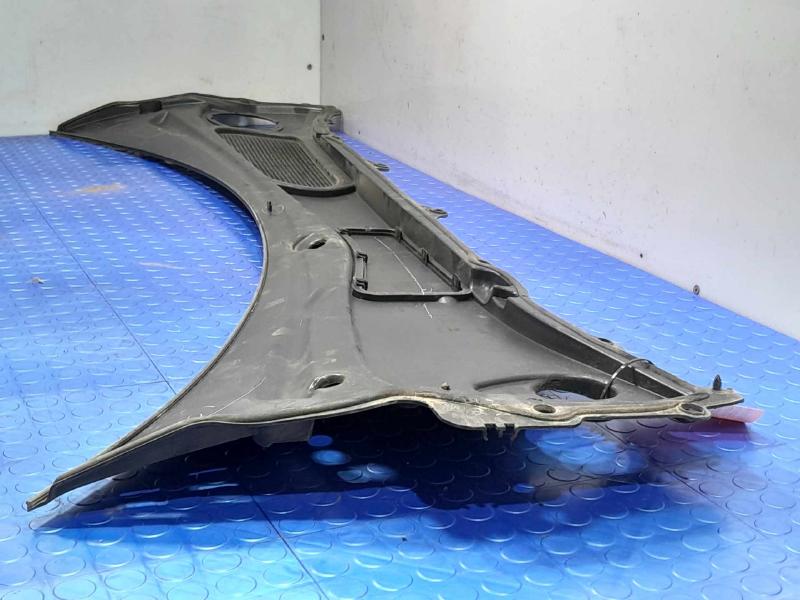 2017-2025 Volvo V90 S90 Cowl Panel Cover Grille Air Inlet Genuine OEM 32244451