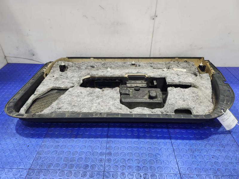 2010 Dodge Challenger Front Door Trim Panel