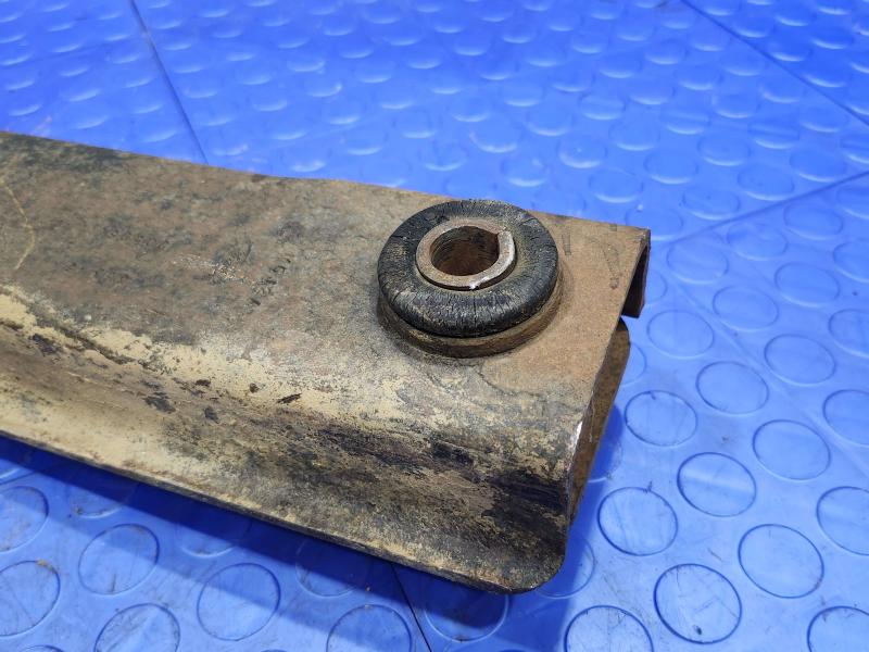 2005 Ford F-350 Super Duty Lower Control Arm Front