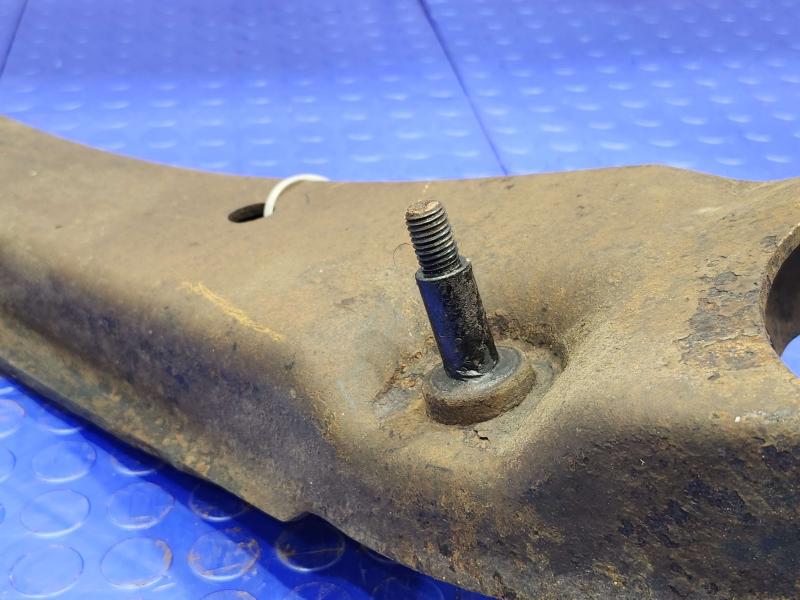2005 Ford F-350 Super Duty Lower Control Arm Front