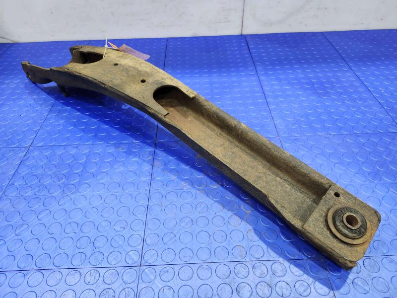 2005 Ford F-350 Super Duty Lower Control Arm Front